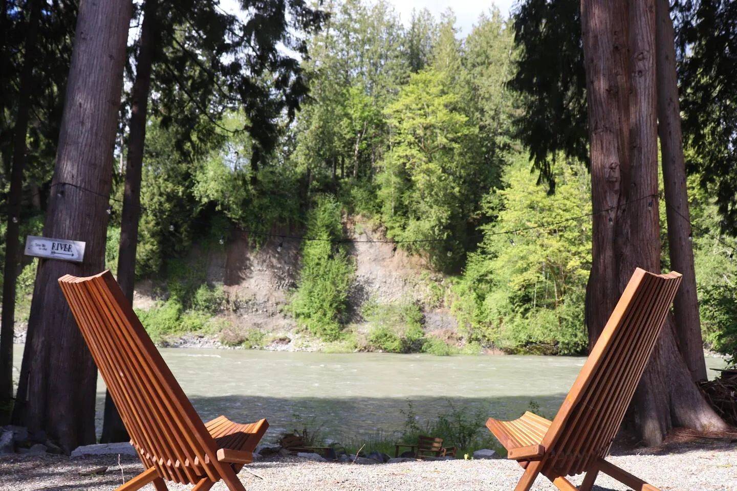 Riverfront Retreat with Cedar Hot Tub & Sauna